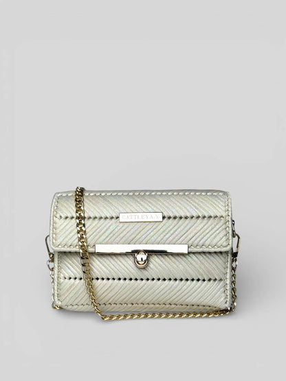 Mermaid Pearl pearl chevron luxury handmade designer bag by CATTLEYA.Y. Front view with gold chain strap.