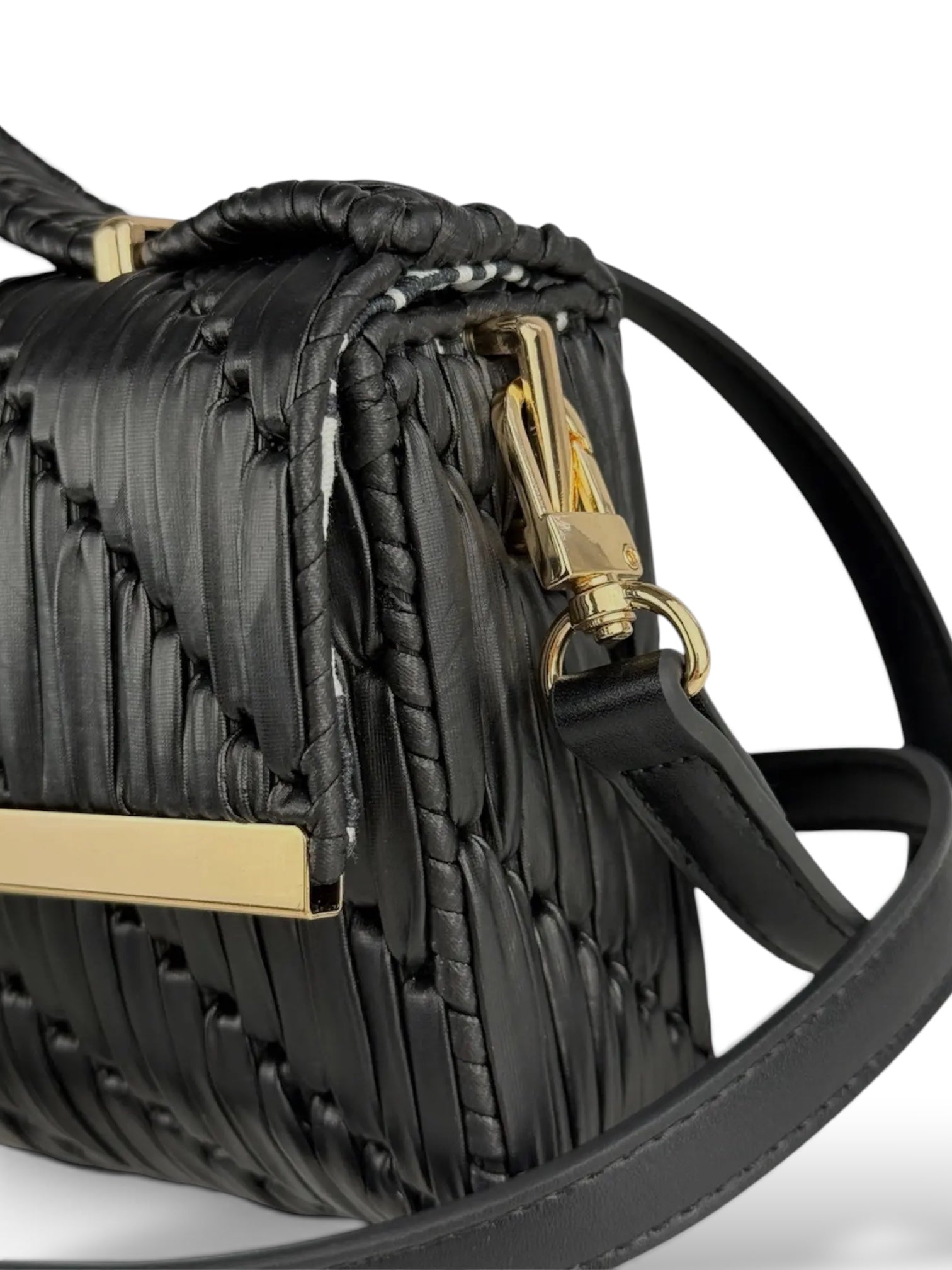 Noir | CATTLEYA.Y