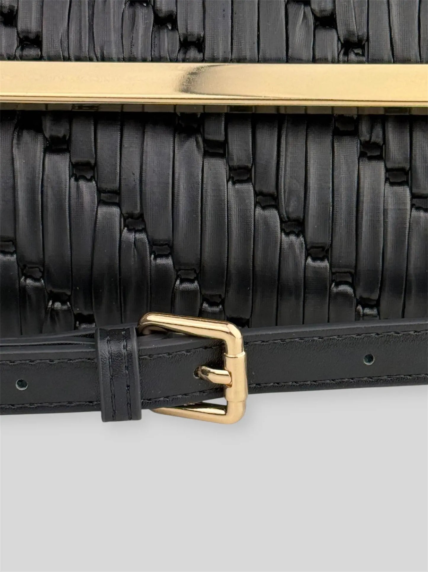 Noir is a luxury handmade designer bag by CATTLEYA.Y, defined by its deep black tone and architectural silhouette. Designed for women who embrace modern minimalism, it delivers powerful elegance with refined restraint.
Adjustable strap detail Noir black designer bag