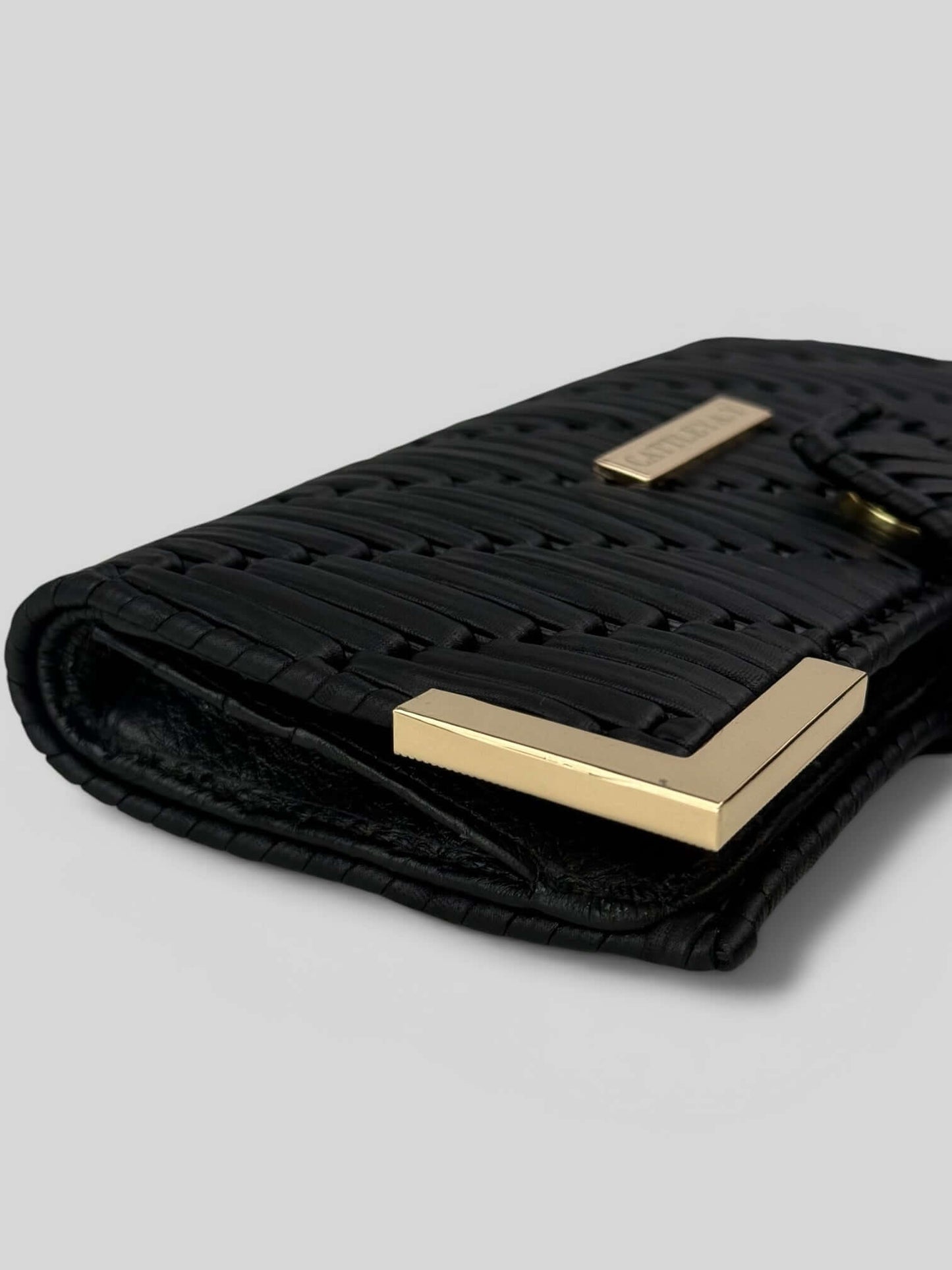 Polly Black Luxury Elegant Designer Wallet is a luxury elegant designer wallet for women created by CATTLEYA.Y