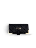 Polly Black | CATTLEYA.Y