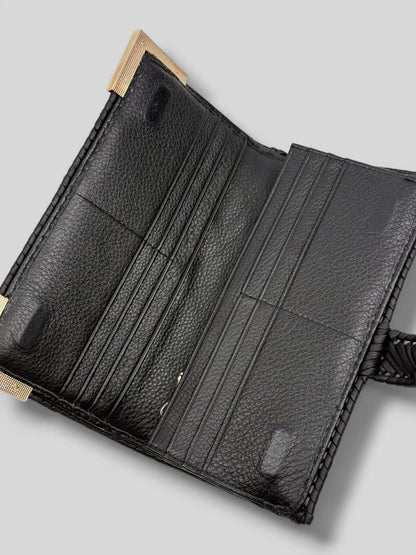 Polly Black Luxury Elegant Designer Wallet is a luxury elegant designer wallet for women created by CATTLEYA.Y.
Multi-compartment wallet.