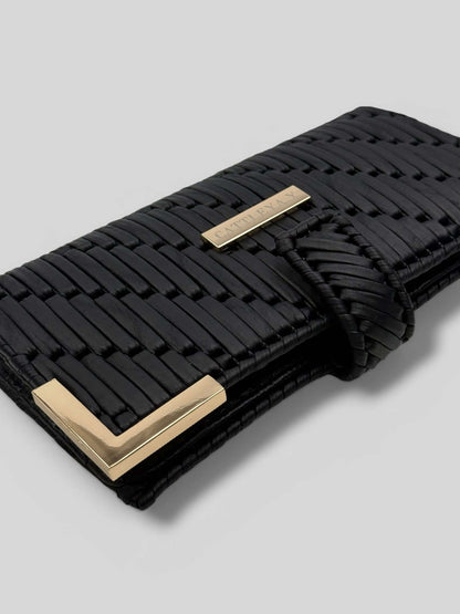 Polly Black Luxury Elegant Designer Wallet is a luxury elegant designer wallet for women created by CATTLEYA.Y